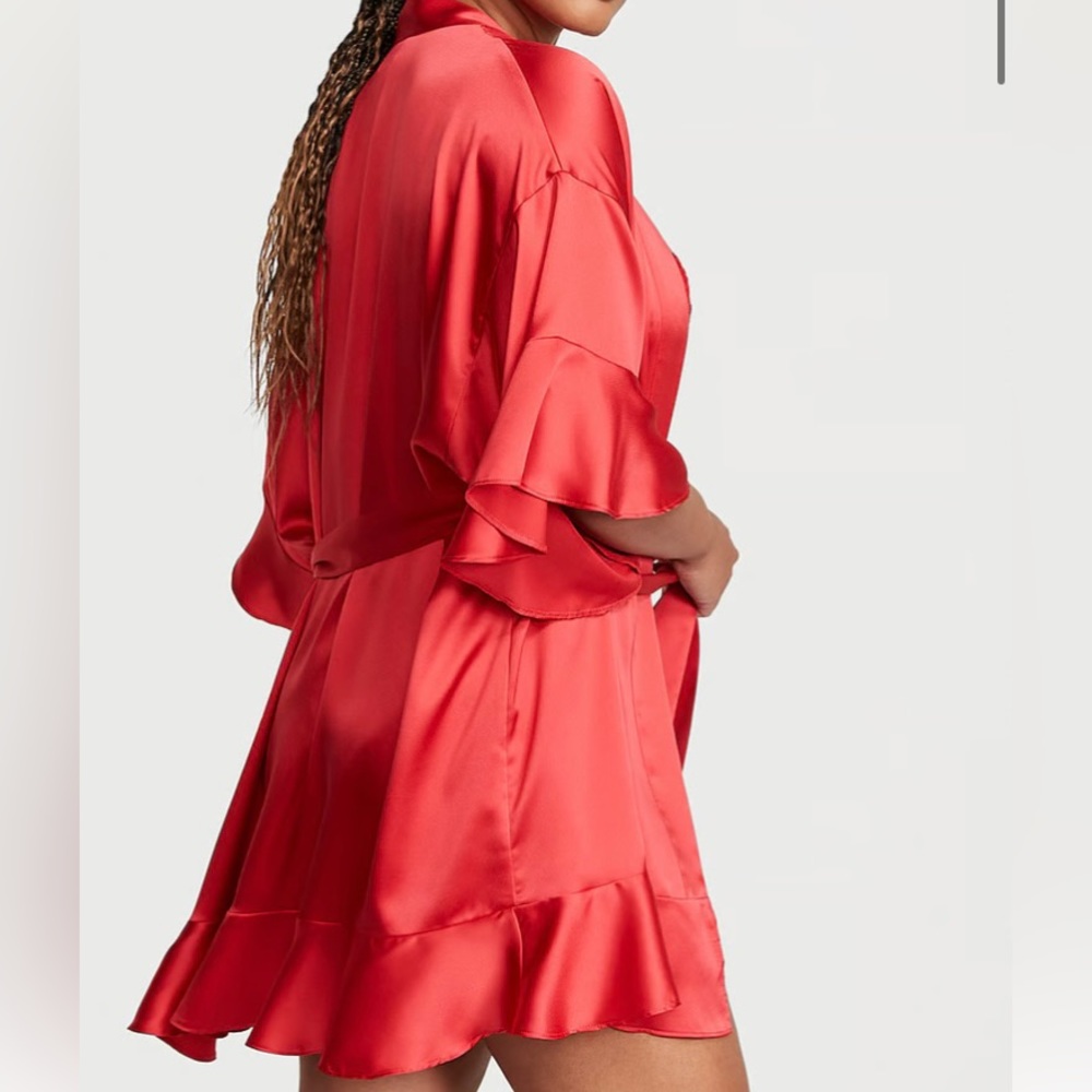 Victoria’s Secret - Georgette flounce robe